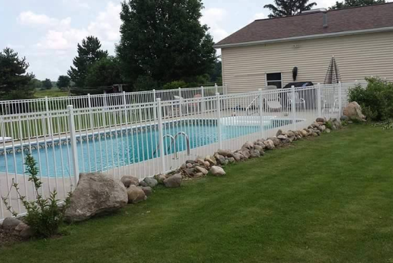Pool Fence Contractor Charleston